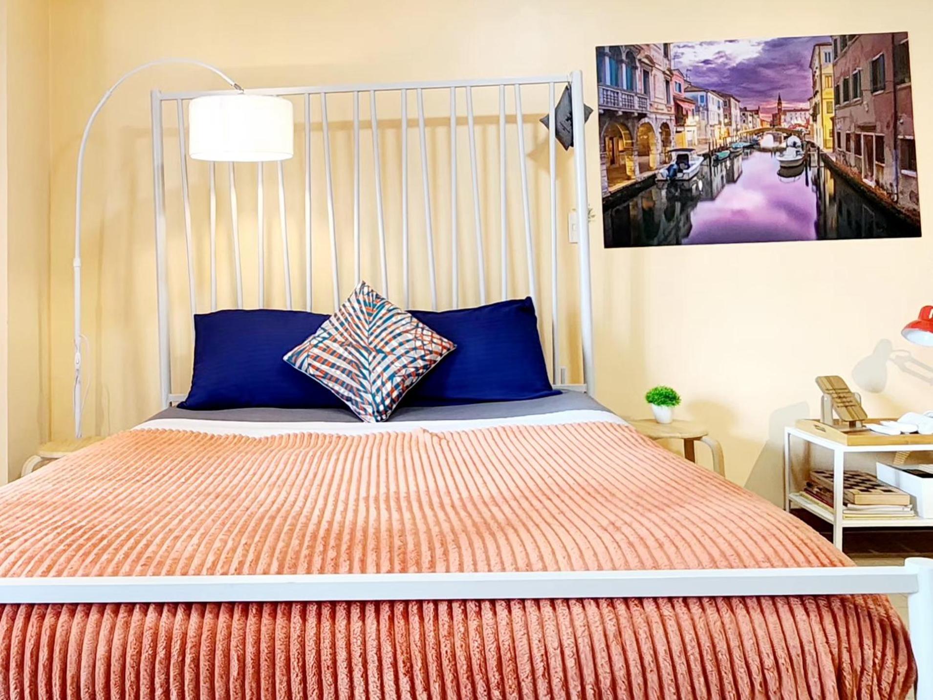 טאגיג Spacious Cozy Suite At The Venice Mall With Free Parking And Washing Machine (Adults Only) מראה חיצוני תמונה