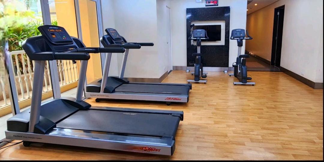טאגיג Spacious Cozy Suite At The Venice Mall With Free Parking And Washing Machine (Adults Only) מראה חיצוני תמונה